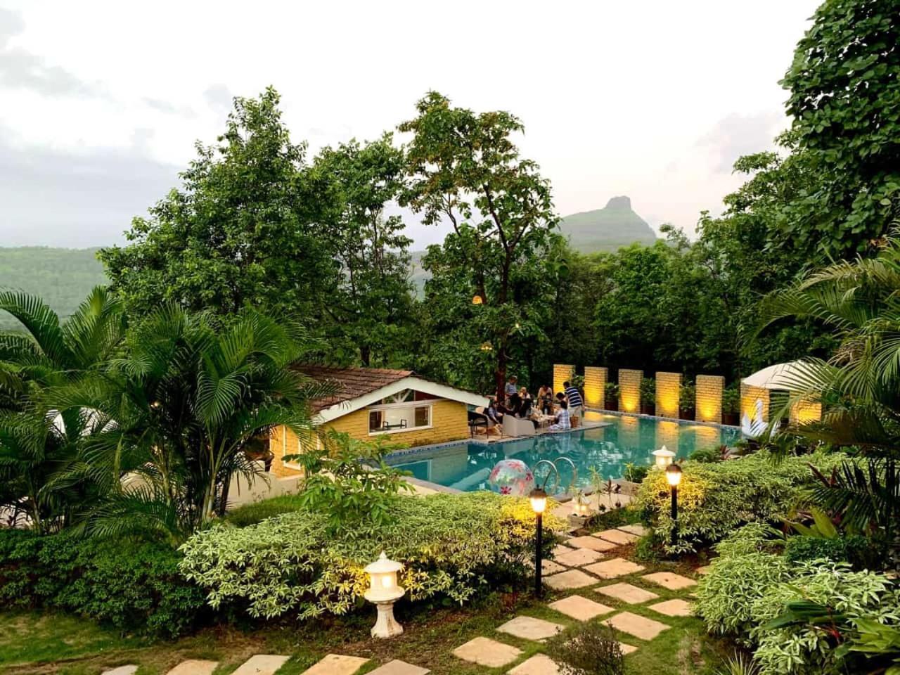 La Mira Casa Karjat Villa Exteriör bild