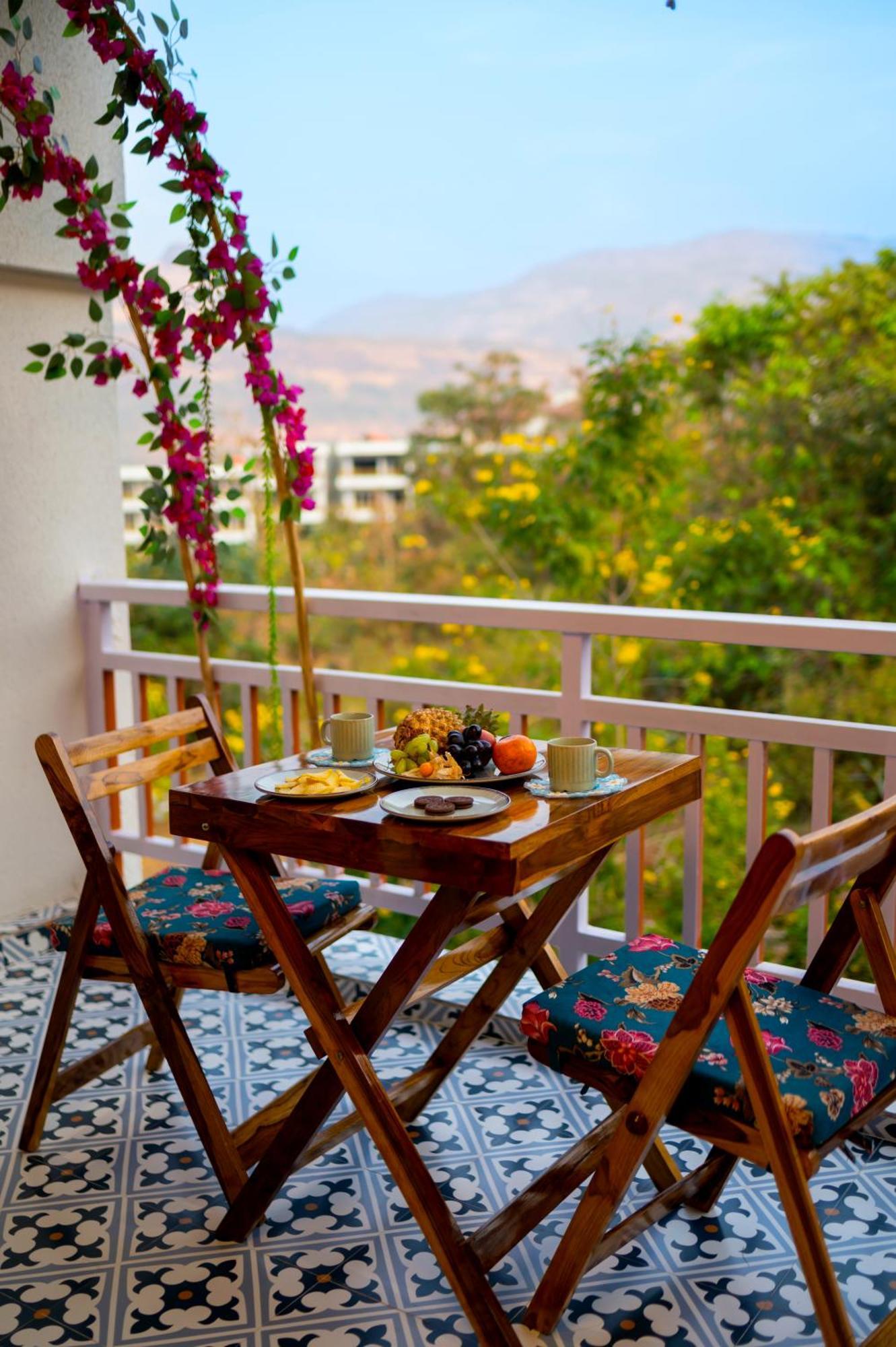 La Mira Casa Karjat Villa Exteriör bild